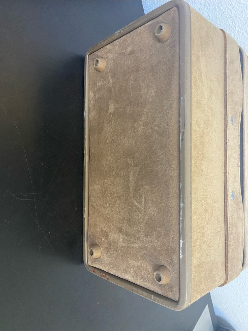 Vintage Hartman Carry Case Train Case in Tan Suede leather mint condition - Picture 8 of 8